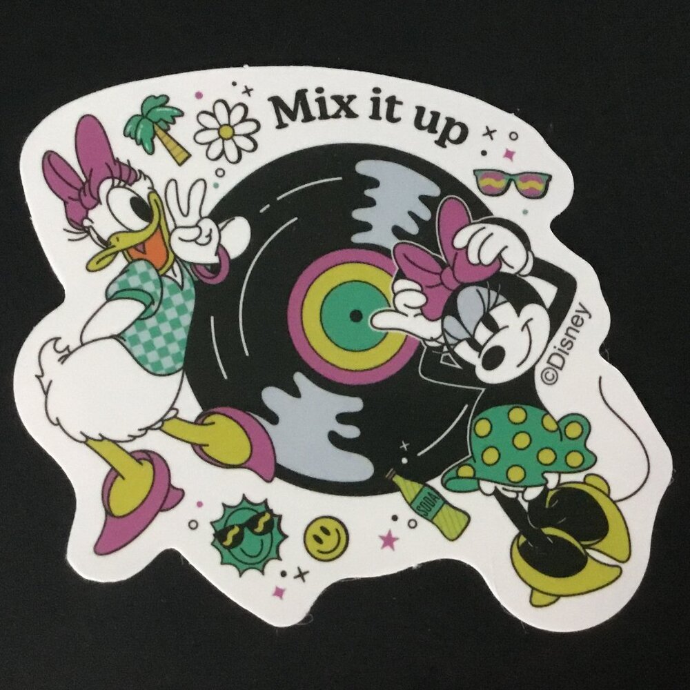 ⭐️7 for $10! Disney sticker Minnie Mouse and Daisy
